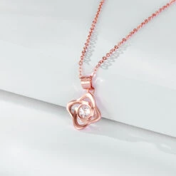 Wholesale Fashion Flower Sterling Silver Moissanite Pendant Necklace 10 Wholesale Fashion Flower Sterling Silver Moissanite Pendant Necklace -Cheap Jewelry Store 1557891074511474689