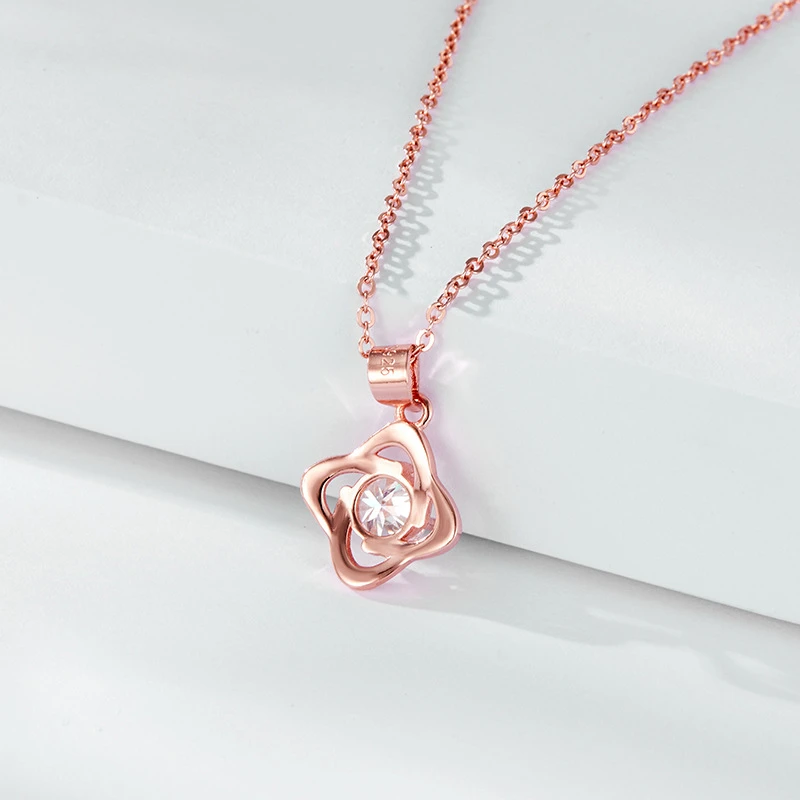 Wholesale Fashion Flower Sterling Silver Moissanite Pendant Necklace 6 Wholesale Fashion Flower Sterling Silver Moissanite Pendant Necklace - Image 4