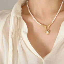 Retro Hand Heart Shape Pearl Titanium Steel Inlay Glass Bead Necklace 1 Piece -Cheap Jewelry Store 1590977203187879936