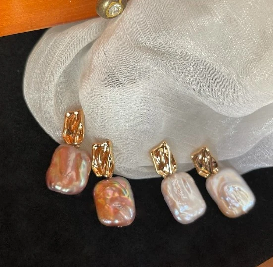 1 Pair Retro Square Freshwater Pearl Drop Earrings 3 1 Pair Retro Square Freshwater Pearl Drop Earrings