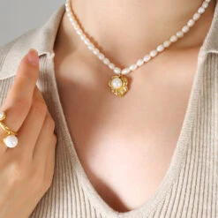 Elegant Baroque Style Irregular Flower Freshwater Pearl Titanium Steel Beaded Plating 18K Gold Plated Pendant Necklace -Cheap Jewelry Store 1648645669281468416