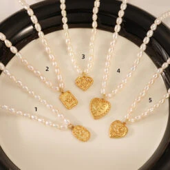 Cheap Jewelry Store 32 Elegant Retro Sun Flower Butterfly Freshwater Pearl Brass Pendant Necklace In Bulk