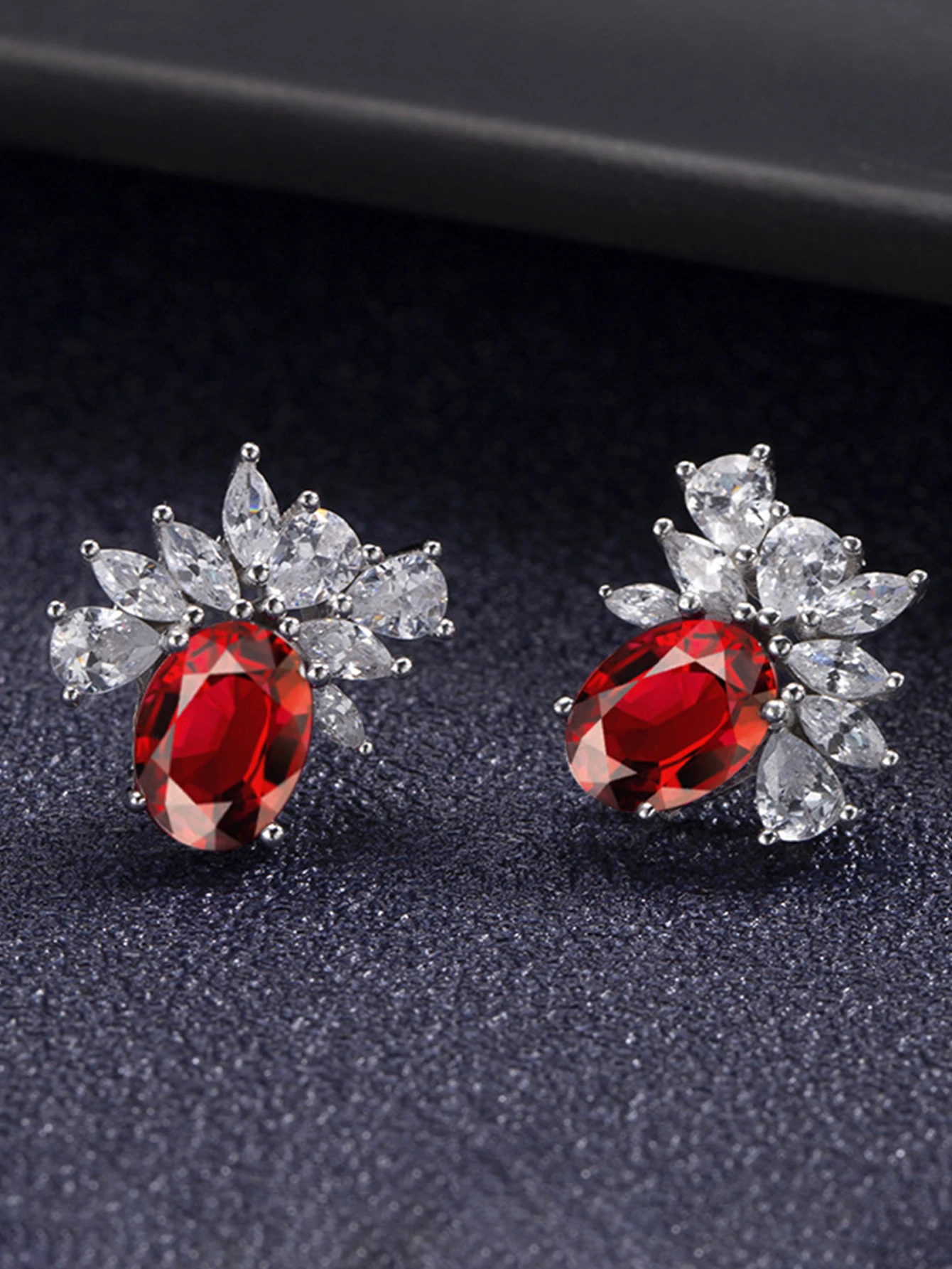 1 Pair Luxurious Queen Shiny Petal Plating Inlay Sterling Silver High Carbon Diamond White Gold Plated Ear Studs 11 1 Pair Luxurious Queen Shiny Petal Plating Inlay Sterling Silver High Carbon Diamond White Gold Plated Ear Studs - Image 9