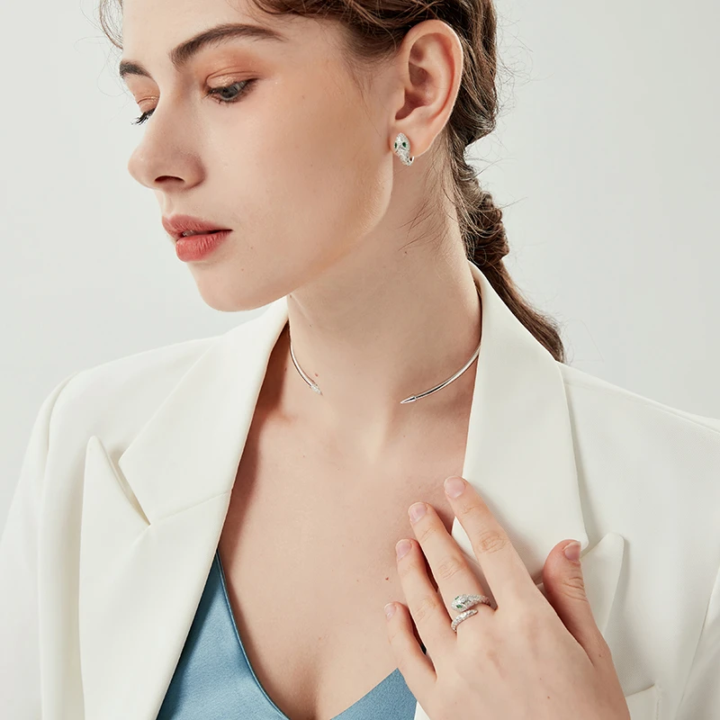 1 Pair Elegant Luxurious Snake Inlay Sterling Silver Zircon White Gold Plated Earrings 7 1 Pair Elegant Luxurious Snake Inlay Sterling Silver Zircon White Gold Plated Earrings - Image 5