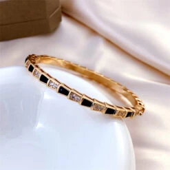 Lady Solid Color Copper Plating Inlay Fritillary Bangle -Cheap Jewelry Store 1663017801297825792