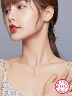 1 Pair Elegant Snake Inlay Sterling Silver Zircon White Gold Plated Earrings -Cheap Jewelry Store 1665615655099043840