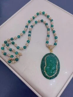 Natural Chalcedony Necklace French Fashion Niche Personality Natural Stone Inlaid Czech Diamond Sweater Chain