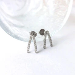 Simple Style Letter Sterling Silver Inlay Moissanite Earrings -Cheap Jewelry Store 1675841668923920384 1